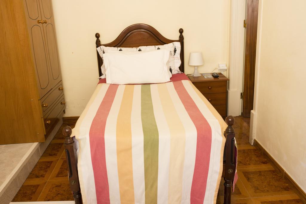 Residencial Valentina Hotel Lisbon Ruang foto
