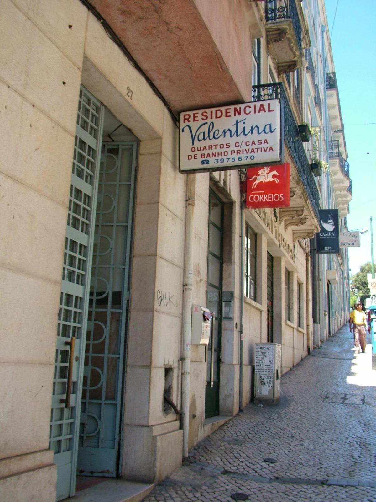 Residencial Valentina Hotel Lisbon Bagian luar foto Residential building in Porto Alegre